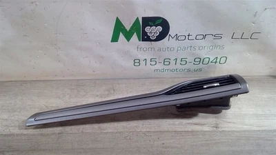 Ford Fusion 2018-2021 tablero delantero derecho ventilación cubierta OEM DS73F018B08 Foto 1 de 4