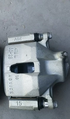 Pinza de freno delantera izquierda original 2014-2016 Lexus IS250 IS300 IS350 47750-30521 Foto 1 de 4