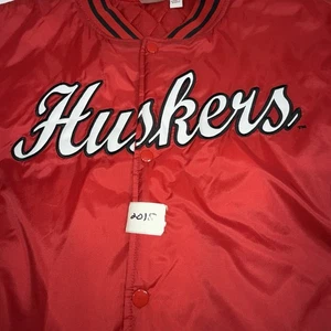 Vintage Red Oak NEBRASKA HUSKERS Nylon Steppfutter Full Snap Starter Jacke Herren 2X - Bild 1 von 10