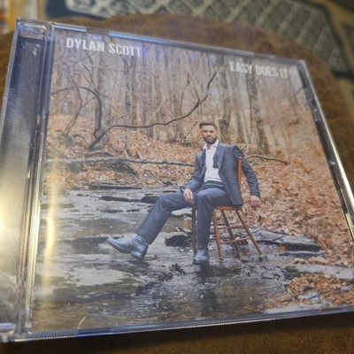 DYLAN SCOTT - EASY DOES IT (CD 2025)  *11 TRACKS* Foto 1 de 2