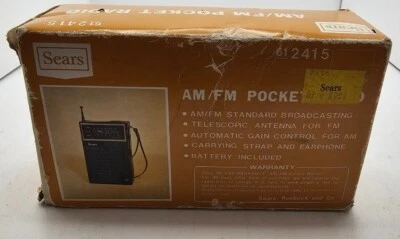 Vintage Sears Solid State AM-FM Transistor Radio w Antenna 293-24150500. NEW. K1 - Image 1 of 4