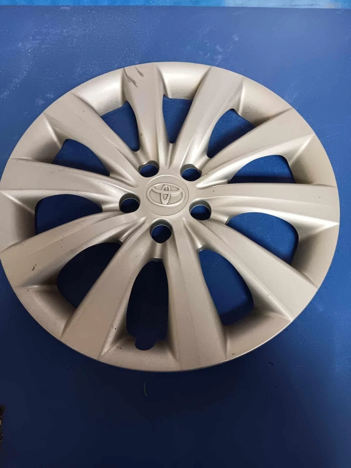 08 09 10 11 12 13 14 SCION XD Wheel Cover - Image 1 of 4