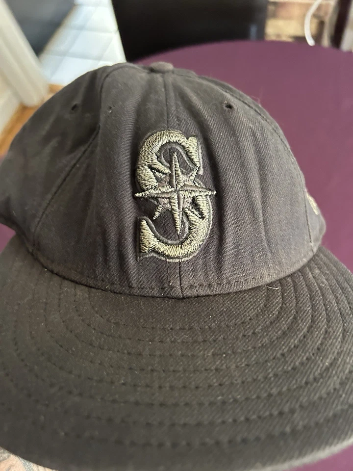 Винтажная черная редкая бейсболка Seattle Mariners начала 2000-х New Era 5950 7 1/4 на резинке - Изображение 1 из 4