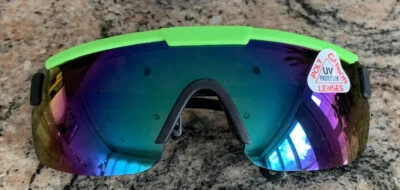 Nuevas gafas de sol vintage años 80 Salem unisex neón/verde con cordón ajustable para el cuello Foto 1 de 4