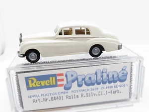 334HO /31 - Praline H0 84401 - Rolls Royce Silver Cloud weiß - top in OVP - Bild 1 von 3