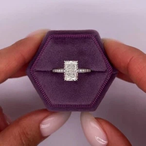Verlobungsring Bandring mit simuliertem Diamanten im Radiant Cut in 14 Karat Weißgold vergoldet - Bild 1 von 4