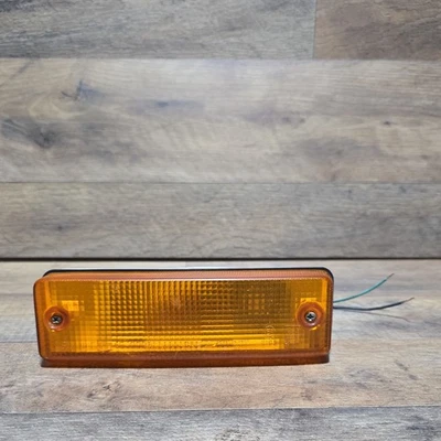 Luz de esquina izquierda/conductor 86-87 Honda Civic 4 puertas SDN sin arnés de cableado OEM/TYC Foto 1 de 4