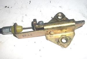 2004 KAWASAKI NINJA ZX12 ZX12R SEAT LATCH 02 03 05 - Picture 1 of 1