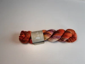 Qing Fibre Silky Merino Single 70/30 SW Merino, Silk 100g/400m Arizona Colorway - Picture 1 of 3