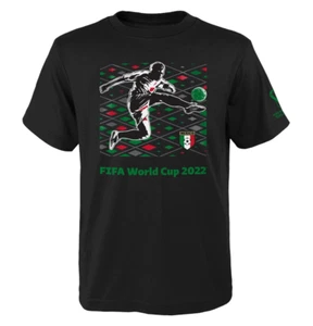 Camiseta Outerstuff Hombre Copa Mundial de la FIFA Midfield Strike Manga Corta Negra Talla XL - Imagen 1 de 5