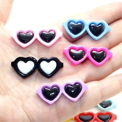 20pcs Mini Heart Sunglasses Resin Flatback Beads Slime Charms Cabochons 1.65" - Imagem 1 de 4
