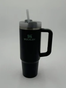 Bicchiere Stanley Zing Health 30 oz con cannuccia e coperchio leggermente usato - Foto 1 di 8
