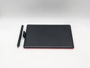 Tablette stylo créatif Wacom One by Wacom petite CTL-472-N dessin graphique USB - Photo 1/13