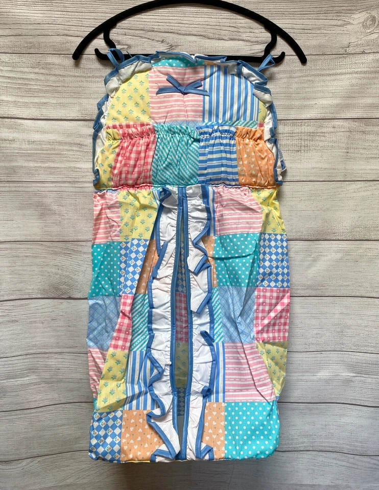 Apilador de pañales peluches apreciados Priscilla Hillman años 90 bloques de edredón volantes NUEVO Foto 1 de 4