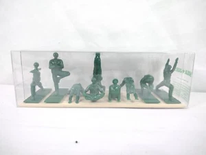 Yoga Joes Series 1 Green Army Men - Bild 1 von 5