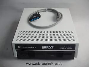 Stacja dyskietek Commodore CBM 8050 + kabel do transmisji danych IEEE / stan bardzo dobry! - Zdjęcie 1 z 11