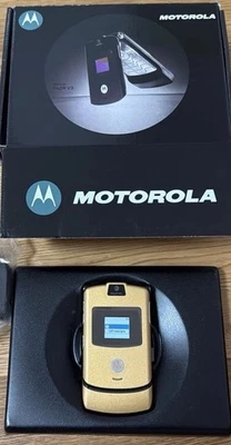 Motorola RAZR V3 Handy Komplett Neu Mit OVP Alles Neu Garantie Händler Gold - Bild 1 von 3