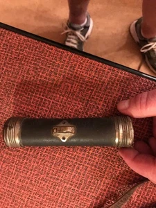 VINTAGE EVEREADY DAYLO FLASHLIGHT BLACK AND SILVERTONE - Picture 1 of 5