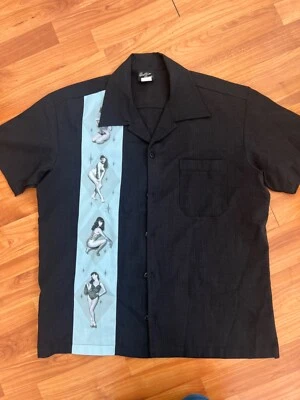 Camisa Bettie Page De Colección Para Hombre XS Negra Abotonada Años 70 Pinup Niña Informal Foto 1 de 4