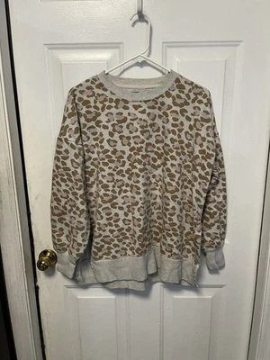 AERIE small LEOPARD PRINT SLIT SIDES OVERSIZED COZY PULLOVER SWEATSHIRT - Image 1 of 3