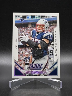 2015 Score Rob Gronkowski Scorecard #56 - New England Patriots - Image 1 of 2