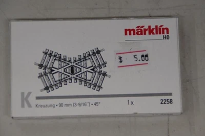 Marklin HO Scale K Track 45 degree crossing. - Image 1 of 3