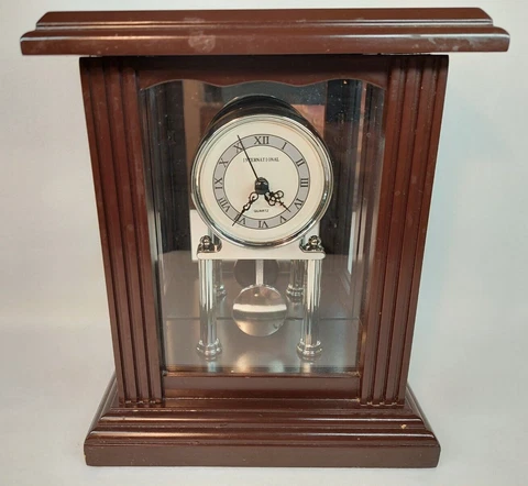 Quartz Clock Mirror Back International Silver Company Mantle/Desk  Working Cover