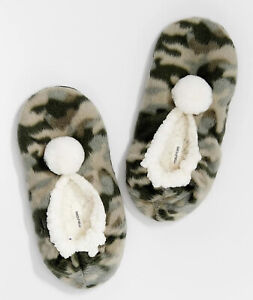 NWT MAURICES Slipper Socks ~ Camo Pattern Sherpa Lining pom pom slippers