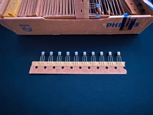 10X MPSA92 Philips High Voltage PNP Transistor 300V 500mA 625mW TO-92 - Picture 1 of 2
