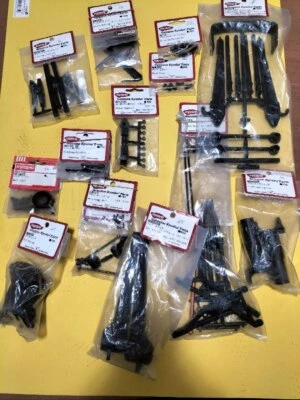 KYOSHO 3 Ricambi Mad Force e altro No Tamiya Traxxas Arrma Associated - Immagine 1 di 2