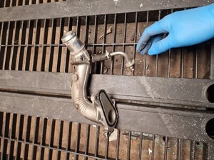 Tubo de agua refrigerante Honda CRV CR-V MK4 1.6 I-DTEC diésel N16A2 - Imagen 1 de 6