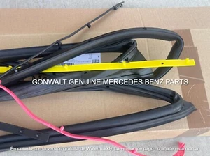 Mercedes Benz C320 C240 C32 AMG C280 C55 AMG 2001-2007 Weatherstrip 2037202178 - Picture 1 of 4