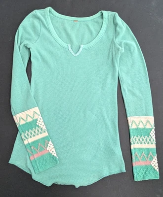 Top térmico Free People Kombucha puño bordado verde tejido gofre LRG Foto 1 de 3