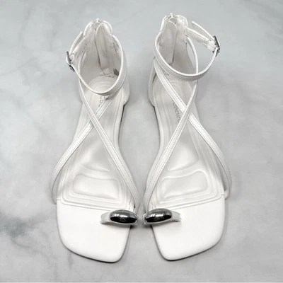 NUEVO BCBGeneration Kline Sandalias Planas Punta Cuadrada Adornadas Anillo Punta Adornadas 7.5 Foto 1 de 4