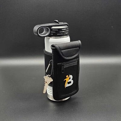 Магнитный чехол для бутылки с водой с держателем для телефона и карабином для ключей до 40 унций. - Изображение 1 из 4