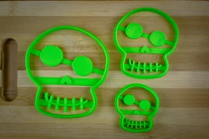 Happy Skull - Halloween - Lustiger Totenkopf - Kopfhaut - Schädel - Ausstechform - Bild 1 von 10