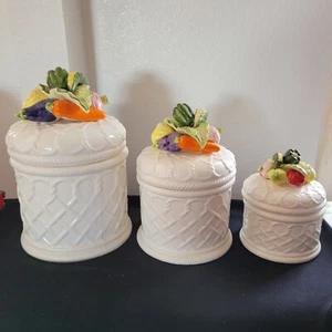 Vintage Set Of Three Kitchen Canisters - Picture 1 of 2