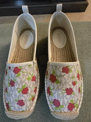 michael kors shoes - Image 1 of 2