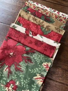 MODA Robyn Pandolph -Folk Art Christmas IV - 8 Fat Quarters Cotton Fabric - VTG - Picture 1 of 5