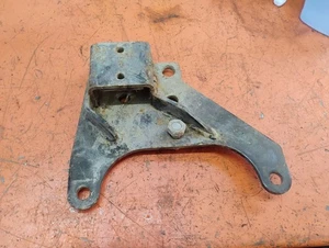 JOHN DEERE Rear BAGGER MCS Bracket AM101862 Hitch Plate 316 318 330 332 - Picture 1 of 3
