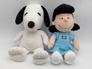 Lote Muñeco de Peluche Kohls Peanuts Snoopy Dog Lucy 2013 2019 Juguete de Peluche - Imagen 1 de 10