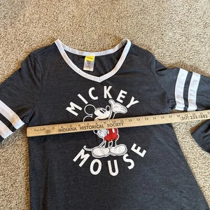 Disney juniors L (11/13) youth gray Mickey Mouse long sleeve v-neck tee A1 - Picture 1 of 6
