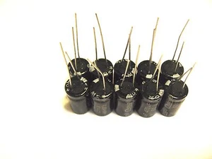 470uF 50V (10x) Elektrolytkondensatoren 50V 470uF Volumen 10x17 mm  - Bild 1 von 3