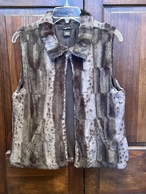 Chaleco de piel sintética Cejón - Tonos de gris, suave, cálido y versátil, talla M, ¡CE! Foto 1 de 3