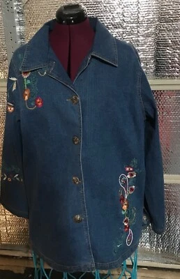 Chaqueta elástica bordada floral azul medio Two Twenty Collection Blair Foto 1 de 4