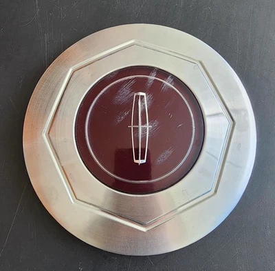 ONE 1984-1989 Lincoln Continental Mark Series Center Cap  E4LC1007 E5LY1007  - Image 1 of 4