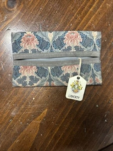 Liberty of London Vintage Blue & Pink Floral Small Tissue Holder Made In England - Picture 1 of 9