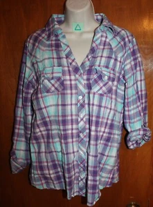RUE21 Jrs XL BUTTON-UP SHIRT (purple/blue plaid w/ roll-tab sleeves) EUC - Picture 1 of 1