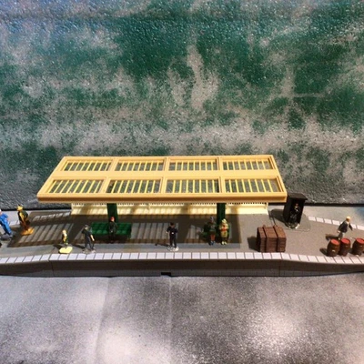Joblot busy country station with canopy,platform,passengers and cargo. - Image 1 of 4