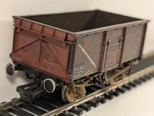 Bachmann OO Gauge BR 16T Steel Mineral Wagon – BR Bauxite (Weathered) - Picture 1 of 6